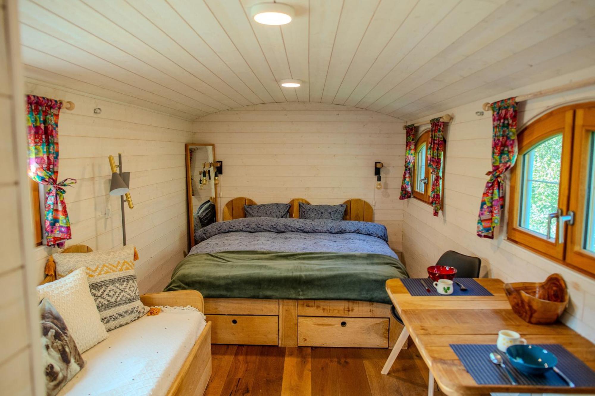 La Tiny House De La Bergerie Farm stay *
